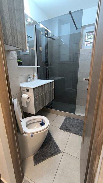 Drumul Taberei, bloc mixt Plaza Mall